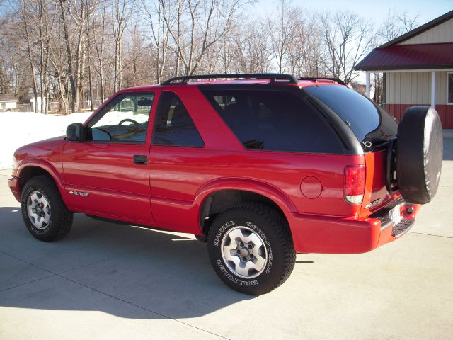 2004 Chevrolet Blazer AWD A SR