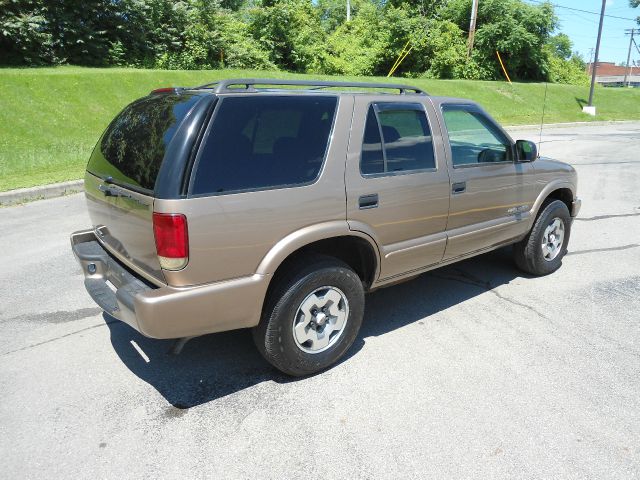 2004 Chevrolet Blazer AWD A SR