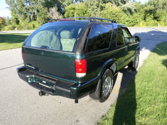 2004 Chevrolet Blazer AWD A SR