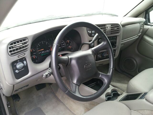 2004 Chevrolet Blazer AWD A SR