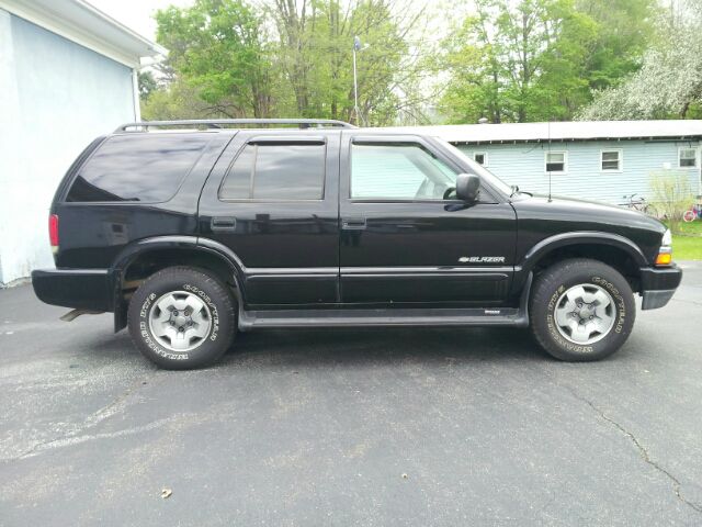 2004 Chevrolet Blazer AWD A SR