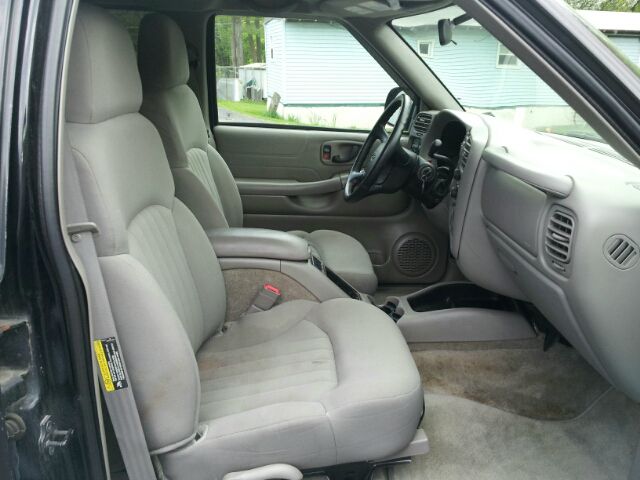 2004 Chevrolet Blazer AWD A SR