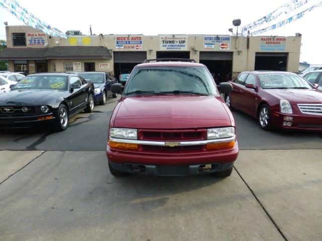 2004 Chevrolet Blazer Ram 3500 Diesel 2-WD