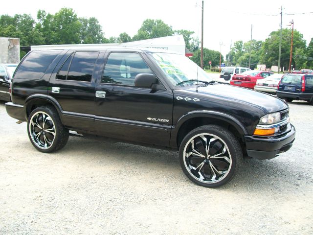 2004 Chevrolet Blazer AWD A SR