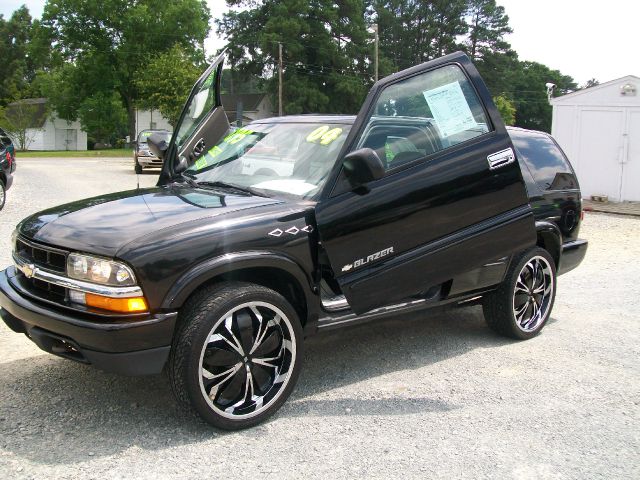 2004 Chevrolet Blazer AWD A SR