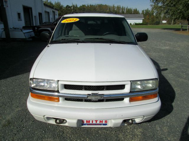 2004 Chevrolet Blazer AWD A SR