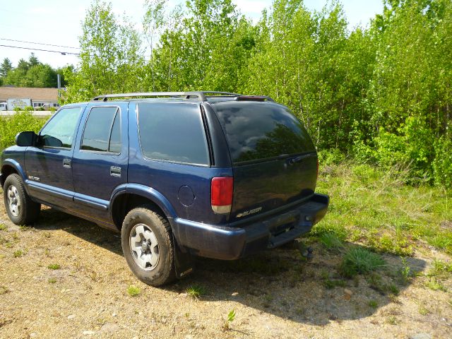 2004 Chevrolet Blazer AWD A SR