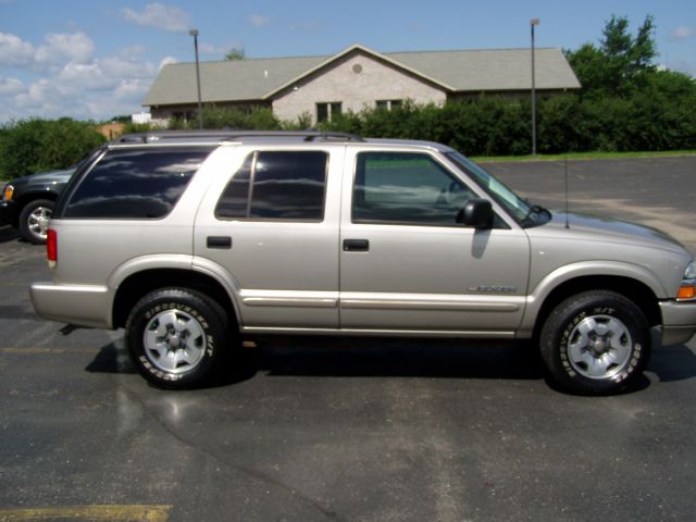 2004 Chevrolet Blazer AWD A SR