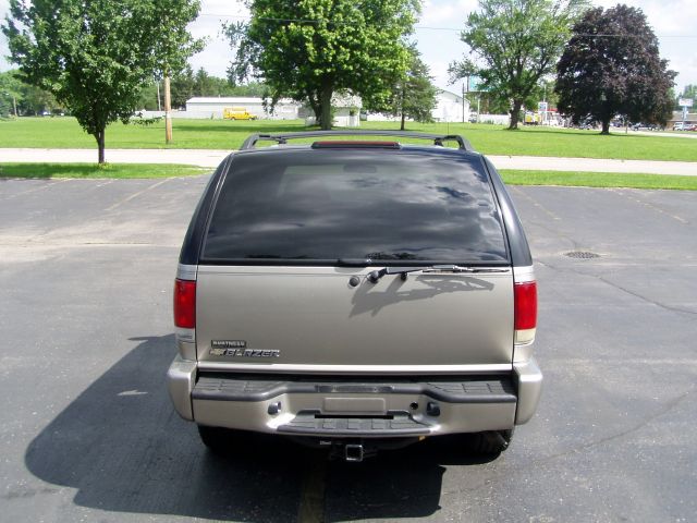 2004 Chevrolet Blazer AWD A SR