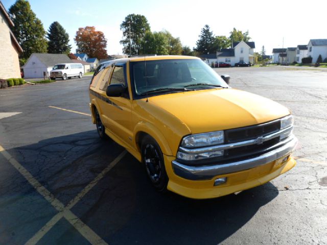 2004 Chevrolet Blazer Awd,roof,luxury