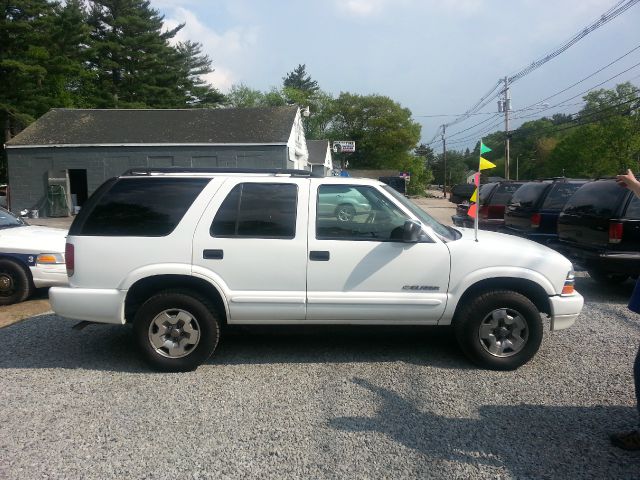 2004 Chevrolet Blazer AWD A SR