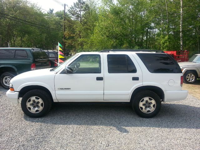 2004 Chevrolet Blazer AWD A SR