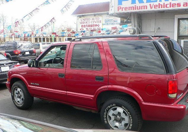 2004 Chevrolet Blazer AWD A SR