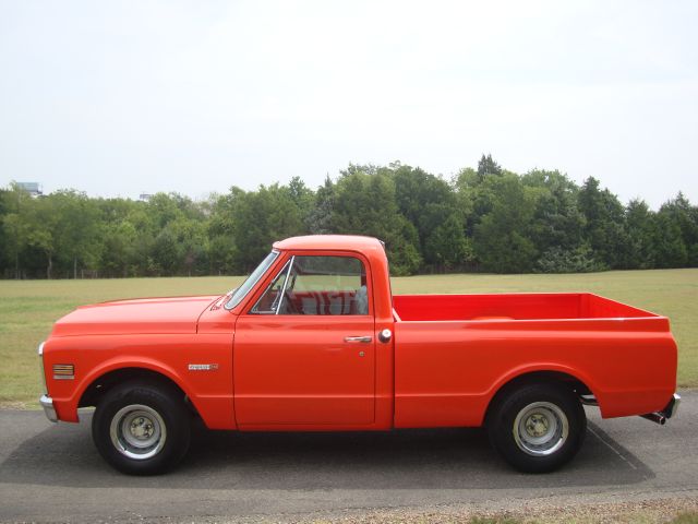 1971 Chevrolet C-10 1500 Club Coupe Short Bed