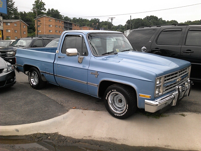 1986 Chevrolet C-K 10 ES 2.4L AUTO