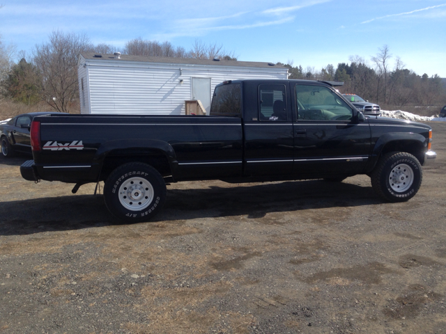 1996 Chevrolet C-K 2500 4D Crew Cab Truck