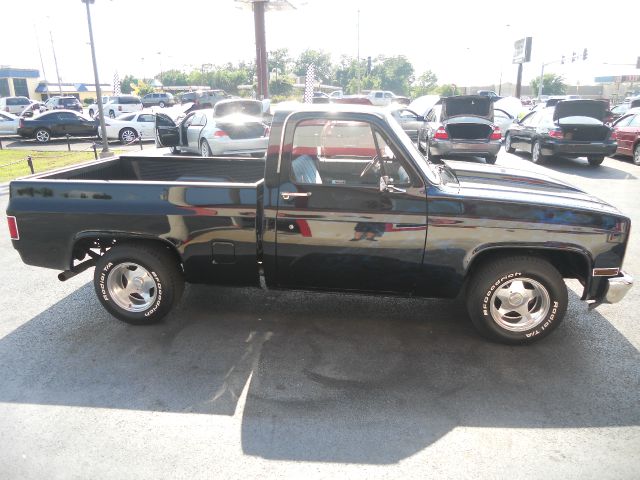 1981 Chevrolet C10 ES 2.4L AUTO