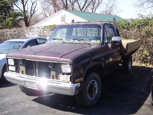 1983 Chevrolet C10 ES 2.4L AUTO