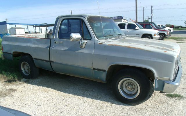 1983 Chevrolet C10 ES 2.4L AUTO