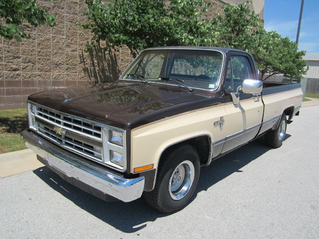 1985 Chevrolet C10 ES 2.4L AUTO