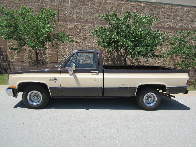 1985 Chevrolet C10 ES 2.4L AUTO