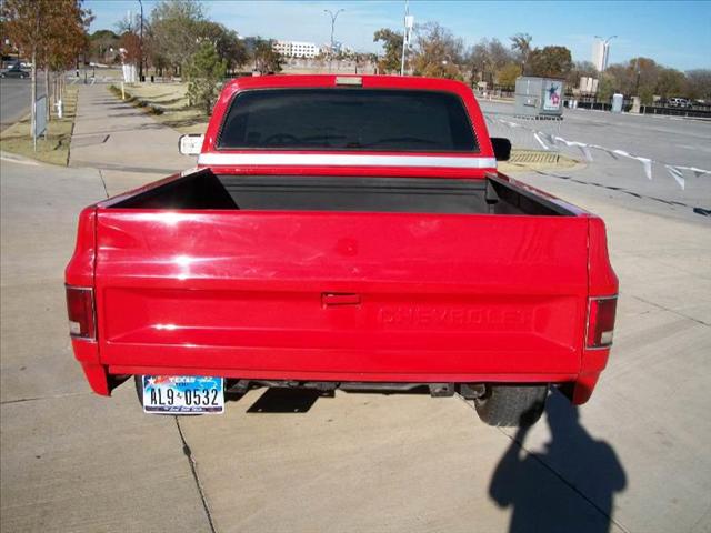 1986 Chevrolet C10 XLT, Diesel,4x4, Finance OK