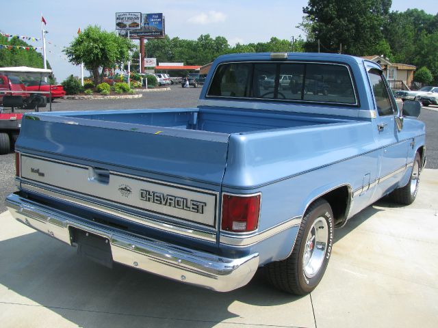 1986 Chevrolet C10 ES 2.4L AUTO