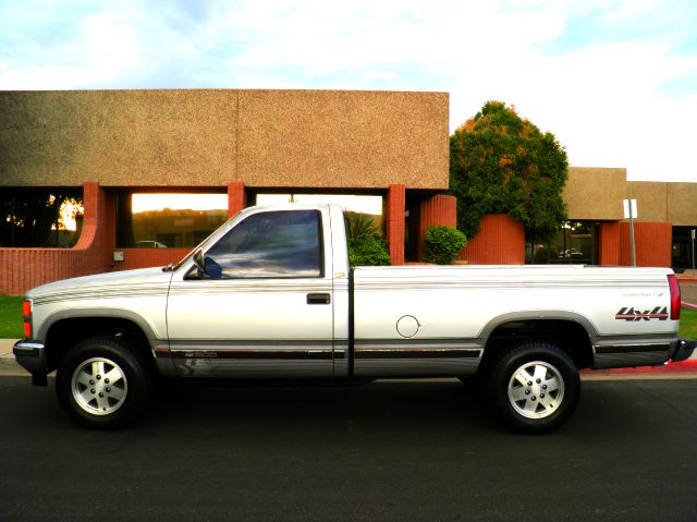 1989 Chevrolet C1500 Club Cab 155 WB HD 4WD