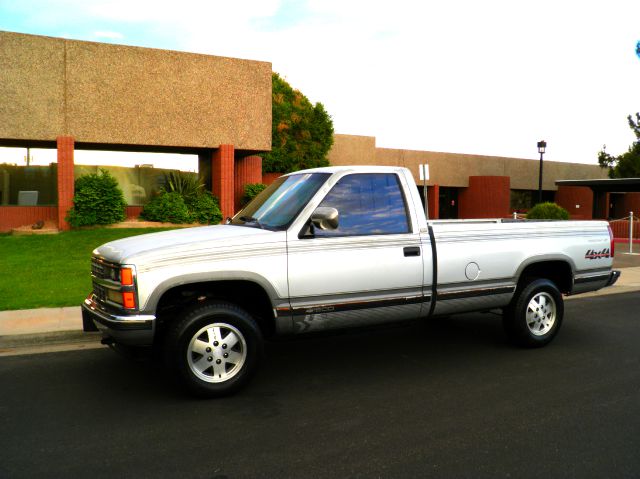 1989 Chevrolet C1500 Club Cab 155 WB HD 4WD