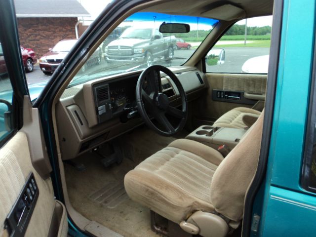 1993 Chevrolet C1500 2500 LS 4WD