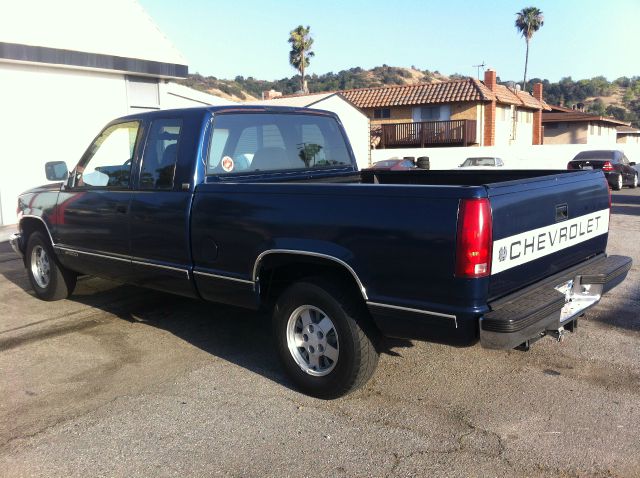 1994 Chevrolet C1500 2500 LS 4WD