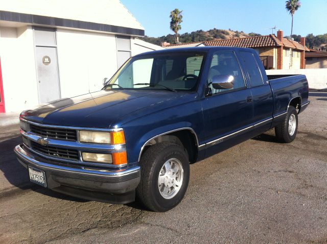 1994 Chevrolet C1500 2500 LS 4WD