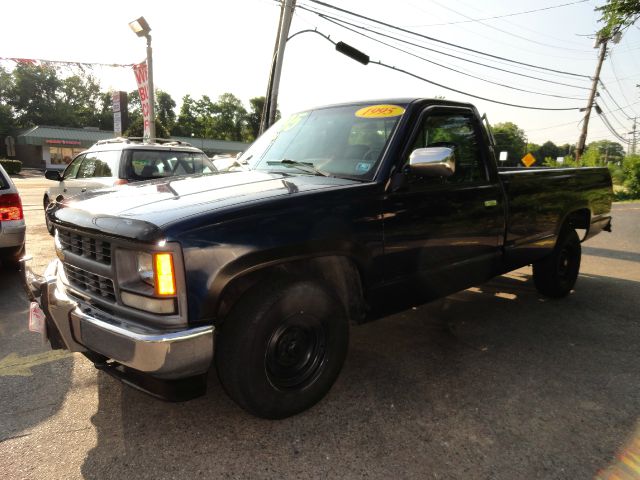 1995 Chevrolet C1500 2010 Volkswagen SEL