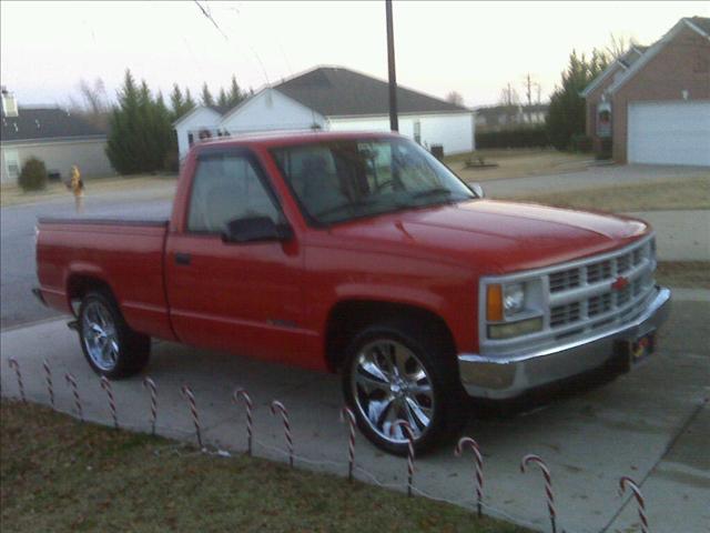 1995 Chevrolet C1500 1500 Heavy Duty 4WD LS