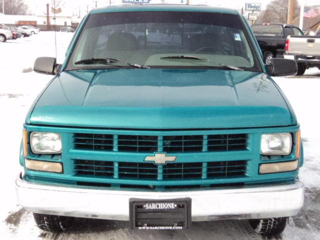 1995 Chevrolet C1500 AWD 4dr S