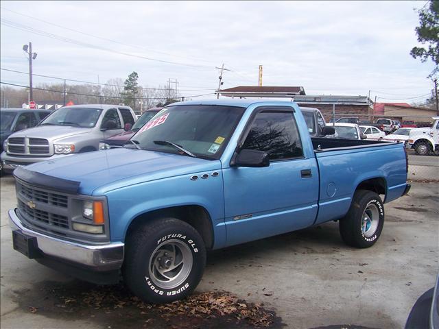 1996 Chevrolet C1500 Base