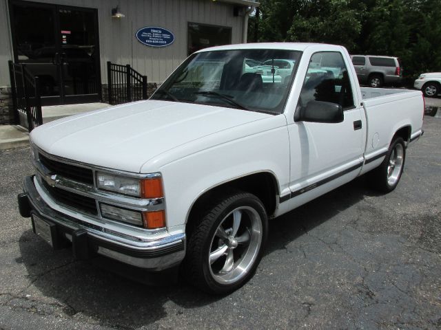 1997 Chevrolet C1500 SLE W/ Remote Start,moonrooftrailer TOW