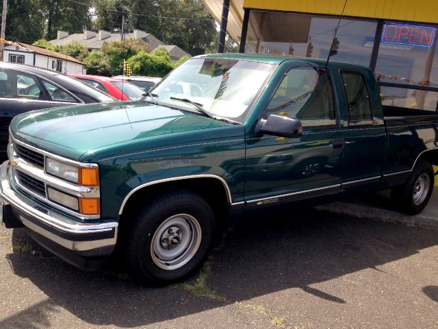 1997 Chevrolet C1500 2500 LS 4WD