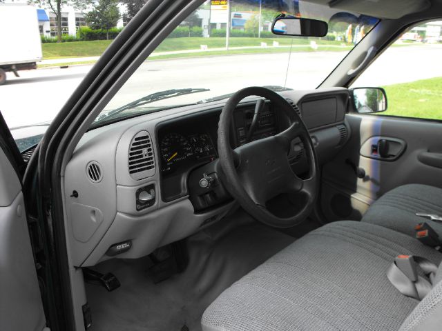 1997 Chevrolet C1500 2500 LS 4WD