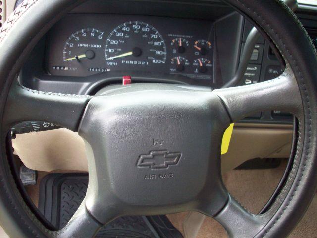 1998 Chevrolet C1500 2500 LS 4WD