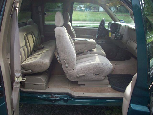 1998 Chevrolet C1500 2500 LS 4WD