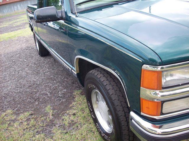 1998 Chevrolet C1500 2500 LS 4WD