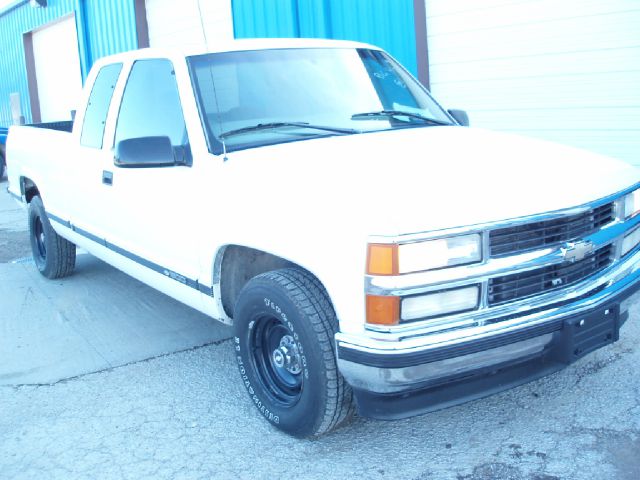 1998 Chevrolet C1500 2500 LS 4WD