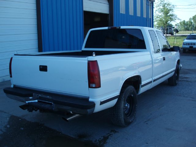 1998 Chevrolet C1500 2500 LS 4WD