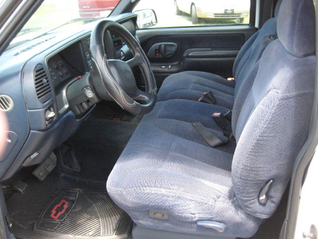 1998 Chevrolet C1500 2500 LS 4WD