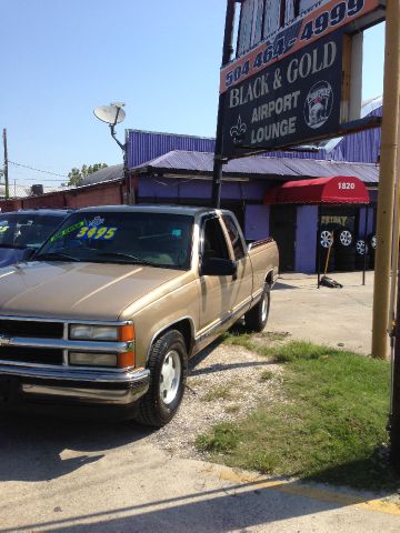 1999 Chevrolet C1500 4dr Sdn Auto GLS w/XM