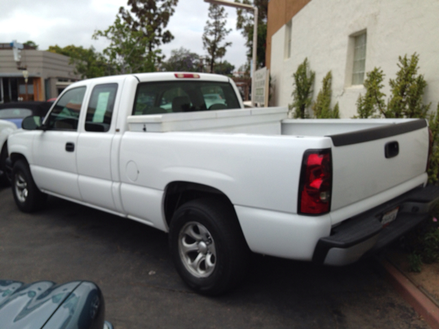 2004 Chevrolet C1500 Unknown