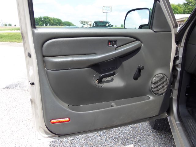 2007 Chevrolet C1500 2011 Toyota Limited