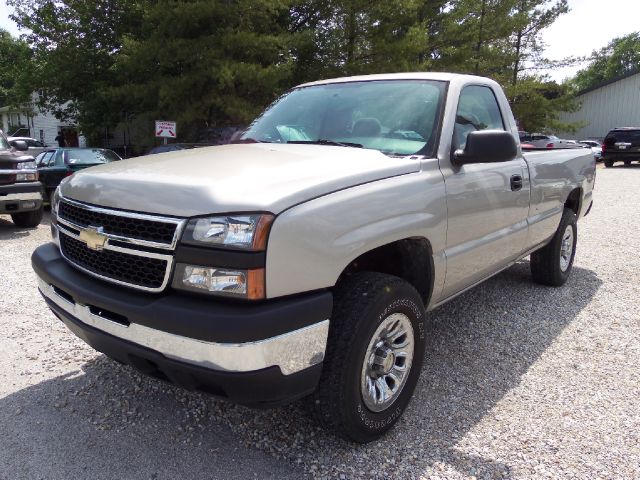 2007 Chevrolet C1500 2011 Toyota Limited