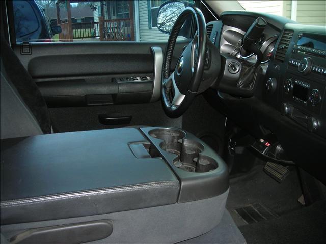 2008 Chevrolet C1500 L AWD Sedan